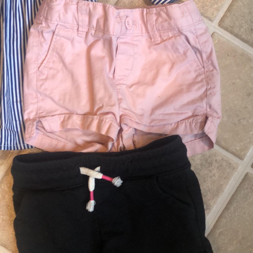 Adorable summer bundle ! 👗 🩳 👚 - Picture 7 of 9
